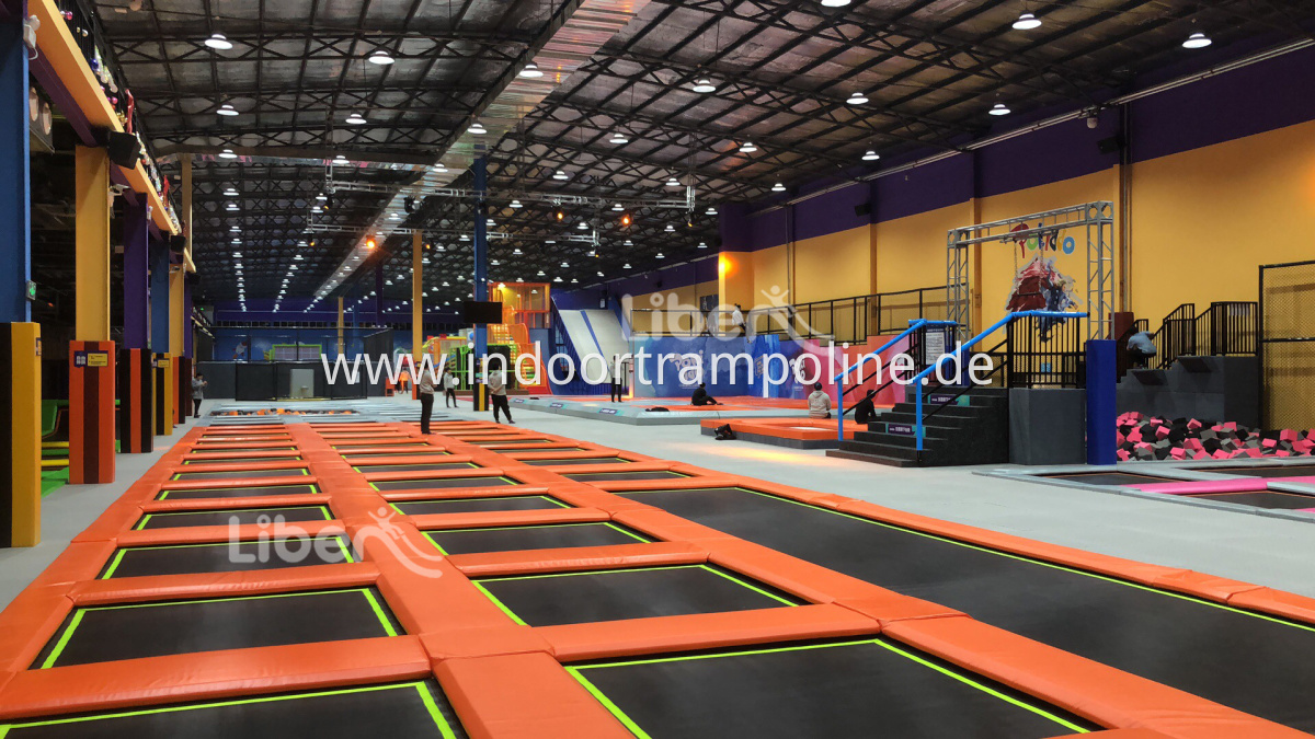big trampoline with free area